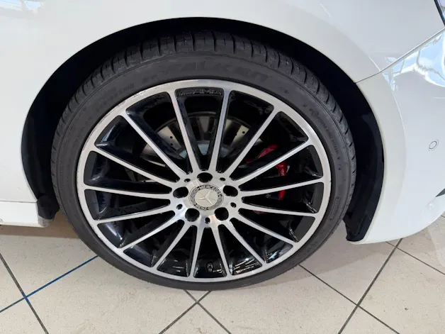 MERCEDES-BENZ A 250 Sport AMG-Line 7G-DCT