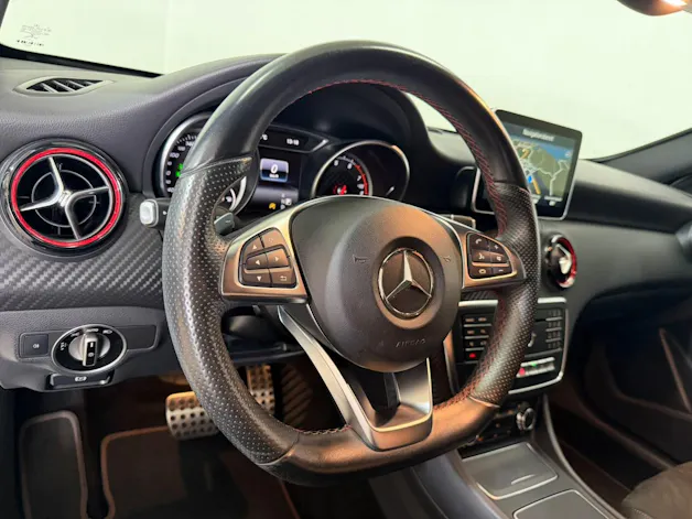 MERCEDES-BENZ A 250 Sport AMG-Line 7G-DCT