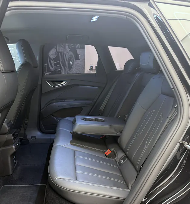 AUDI Q4 e-tron 50 quattro