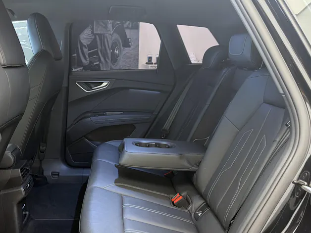 AUDI Q4 e-tron 50 quattro