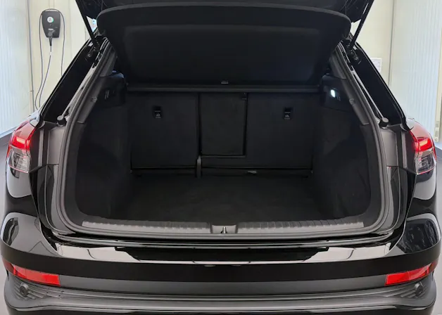 AUDI Q4 e-tron 50 quattro