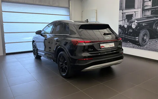 AUDI Q4 e-tron 50 quattro