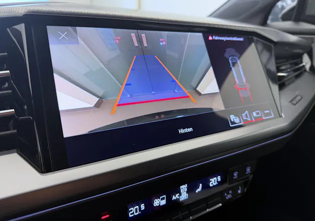 AUDI Q4 e-tron 50 quattro