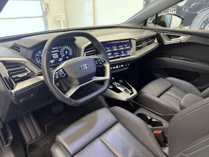 AUDI Q4 e-tron 50 quattro