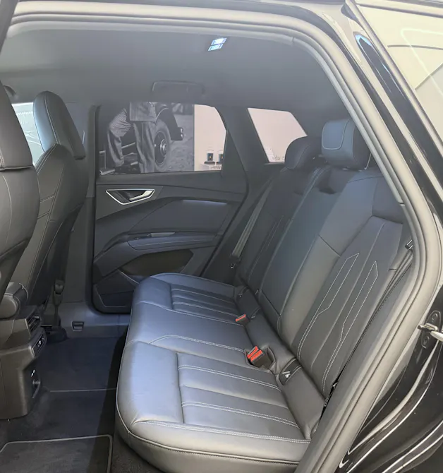 AUDI Q4 e-tron 50 quattro