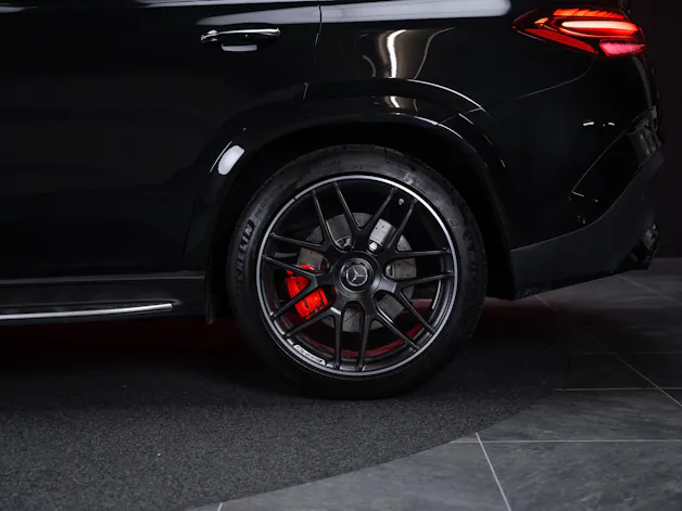 MERCEDES-BENZ GLE 63 S AMG 4matic+ Coupé / Panorama / 360°Kamera / HeadUp