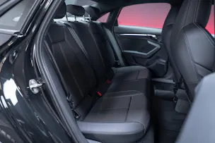AUDI S3 Limousine 2.0 TFSI quattro S-Tronic / Rückfahrkamera / Ambientebeleuchtung / Tempomat