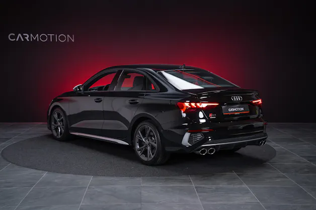 AUDI S3 Limousine 2.0 TFSI quattro S-Tronic / Rückfahrkamera / Ambientebeleuchtung / Tempomat