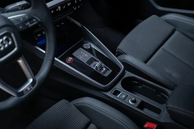 AUDI S3 Limousine 2.0 TFSI quattro S-Tronic / Rückfahrkamera / Ambientebeleuchtung / Tempomat