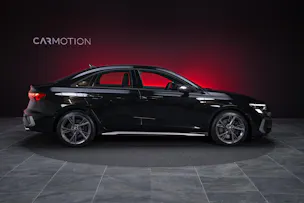 AUDI S3 Limousine 2.0 TFSI quattro S-Tronic / Rückfahrkamera / Ambientebeleuchtung / Tempomat