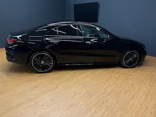 MERCEDES-BENZ CLA 200 - AMG / DISTRONIC / 360 Grad Kamera / AHK / Spiegel-Paket