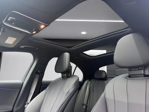 MERCEDES-BENZ E 400 e 4Matic EQ Hybrid 9G-Tronic