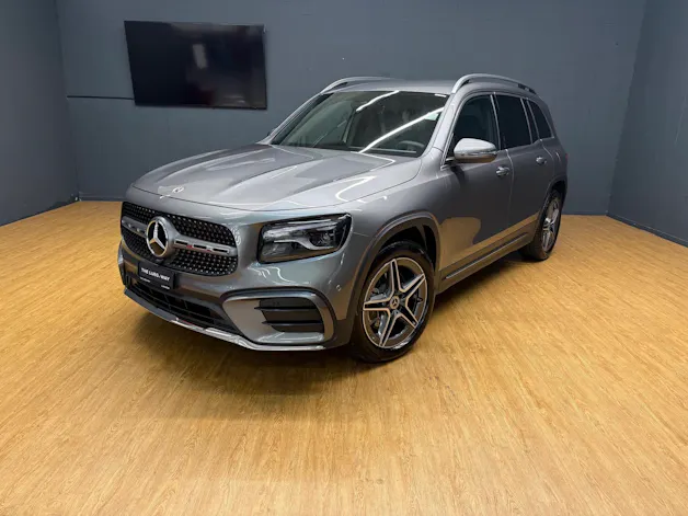 MERCEDES-BENZ GLB 220 d 4M - AMG / DISTRONIC / Rückfahrkamera / AHK / Memory