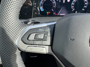 VW Golf Variant 2.0 TSI R-Line DSG 4 Motion