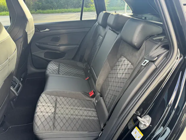 VW Golf Variant 2.0 TSI R-Line DSG 4 Motion
