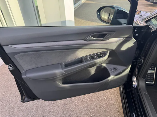 VW Golf Variant 2.0 TSI R-Line DSG 4 Motion