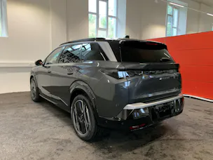 PEUGEOT 5008 210 73kWh GT Exclusive