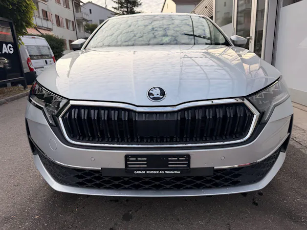 SKODA Octavia Combi 1.5 TSI mHEV 150 PS Selection ***ANHÄNGERKUPPLUNG SCHWENKBAR***