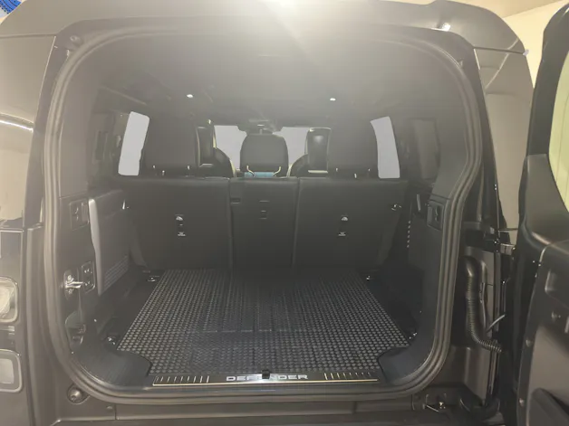 Land Rover Defender 110 4.4 V8 Octa