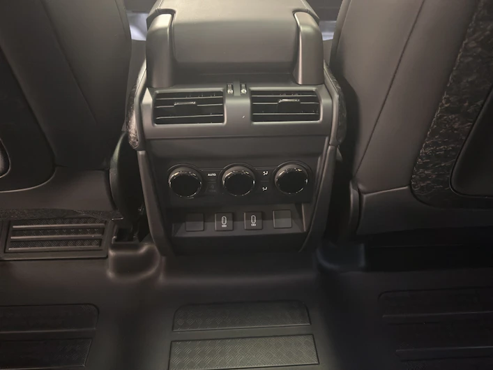 immagine del veicolo LAND ROVER DEFENDER