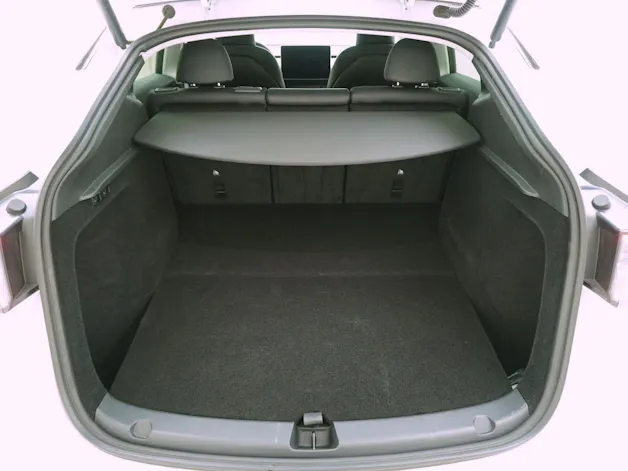 Tesla Model Y Long Range RWD
