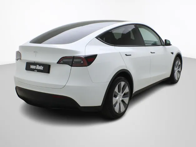 Tesla Model Y Long Range RWD