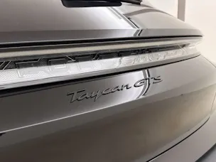PORSCHE Taycan GTS Sport Turismo