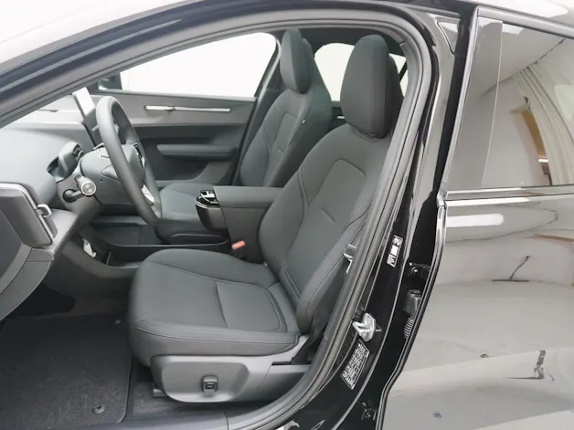 VOLVO EX 30 Twin Ultra Performance Black Edition AWD