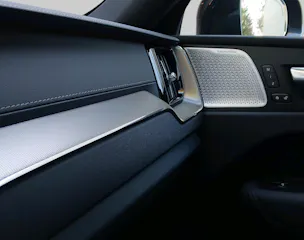 VOLVO XC60 2.0 T8 TE Black Edition e