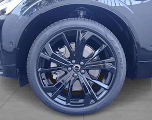 VOLVO XC60 2.0 T8 TE Black Edition e