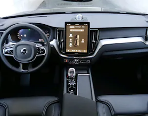 VOLVO XC60 2.0 T8 TE Black Edition e
