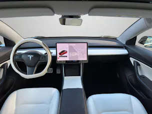 Tesla Model 3 Long Range D