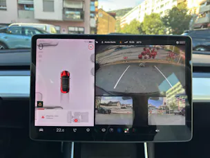 Tesla Model 3 Long Range D