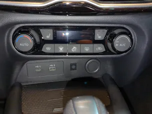 NISSAN Juke 1.6 FHEV Tekna
