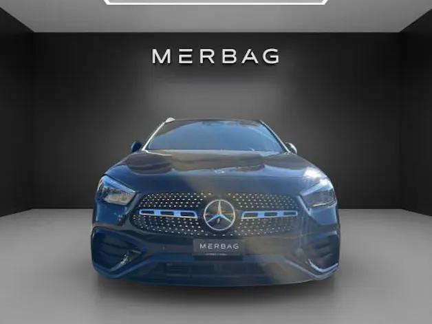 MERCEDES-BENZ GLA 250 4Matic 8G-DCT