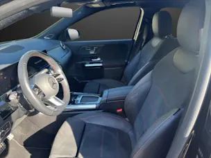MERCEDES-BENZ GLA 250 4Matic 8G-DCT