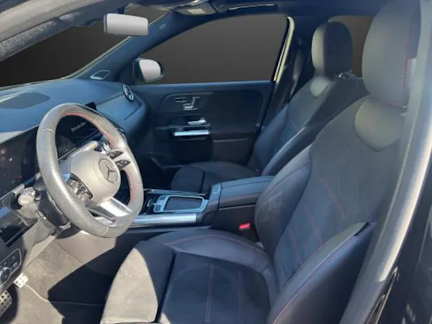 MERCEDES-BENZ GLA 250 4Matic 8G-DCT