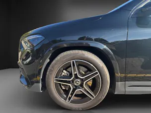 MERCEDES-BENZ GLA 250 4Matic 8G-DCT