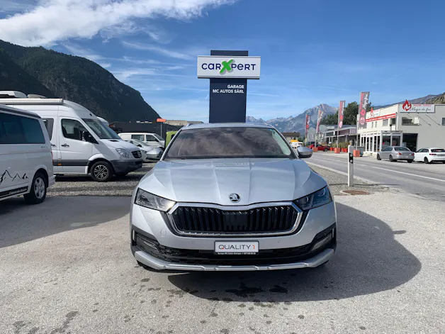 SKODA Octavia Combi 2.0 TSI DSG Scout 4x4