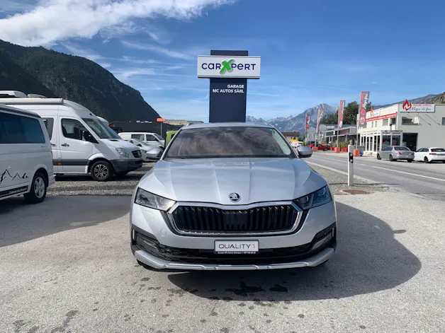 SKODA Octavia Combi 2.0 TSI DSG Scout 4x4