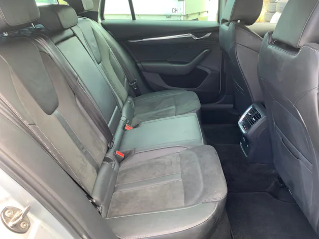 SKODA Octavia Combi 2.0 TSI DSG Scout 4x4