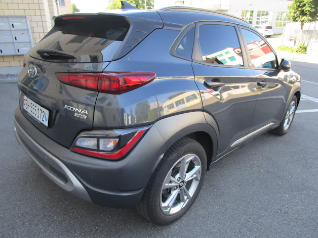 HYUNDAI Kona 1.6 T-GDi Amplia 4WD DCT