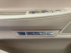 BMW 750i xDrive Steptronic | CH | Leder Beige | Night Vision | FOND Entertain | TV | PURE EXCELLENCE | Standheiz. |