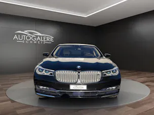 BMW 750i xDrive Steptronic | CH | Leder Beige | Night Vision | FOND Entertain | TV | PURE EXCELLENCE | Standheiz. |