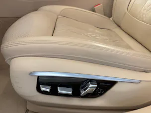 BMW 750i xDrive Steptronic | CH | Leder Beige | Night Vision | FOND Entertain | TV | PURE EXCELLENCE | Standheiz. |