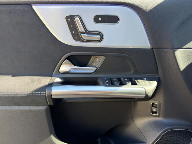 MERCEDES-BENZ GLA 250 4Matic 8G-DCT Swiss Star