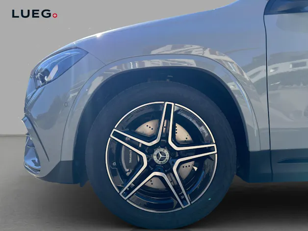 MERCEDES-BENZ GLA 250 4Matic 8G-DCT Swiss Star