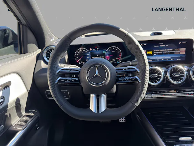 MERCEDES-BENZ GLA 250 4Matic 8G-DCT Swiss Star
