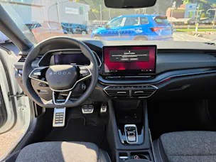 SKODA Octavia Combi 2.0 TSI DSG Dynamic 4x4