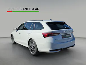 SKODA Octavia Combi 2.0 TSI DSG Dynamic 4x4